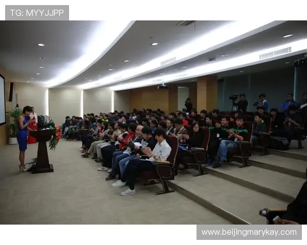 英雄联盟职业联赛激战正酣团队协作与个人技巧并肩展现精彩赛事精彩瞬间解析