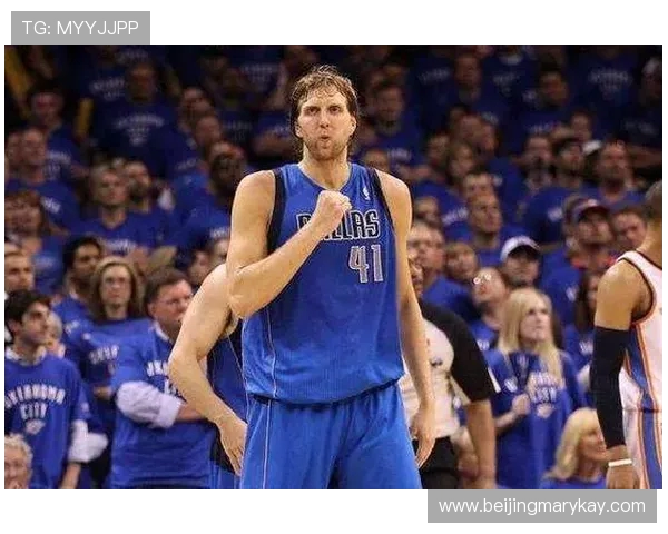 篮球巨星的崛起与挑战：从训练场到巅峰赛场的奋斗历程