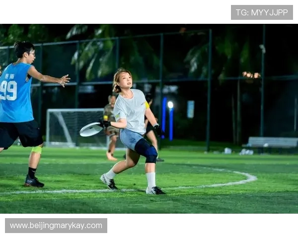 科学飞盘训练全攻略:提升技巧与配合的有效方法与策略 科学飞盘训练全攻略:提升技巧与配合的有效方法与策略