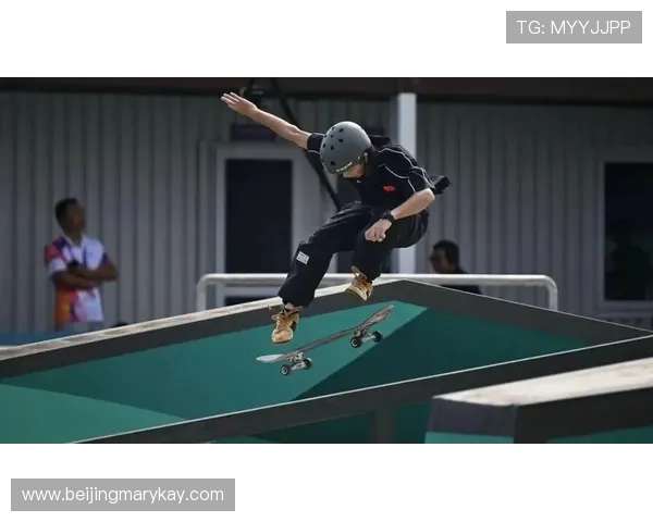 重庆攀岩队在世界滑板锦标赛中的经验与表现分析