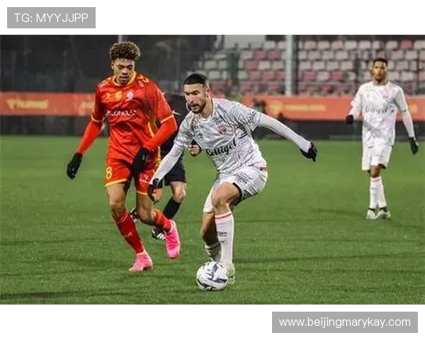 兰斯与洛里昂比赛前瞻及比分预测分析，谁能在这场较量中胜出